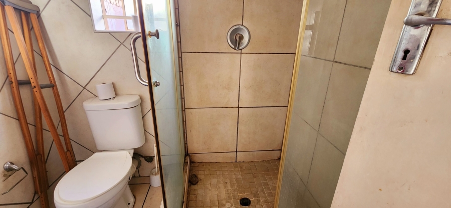 2 Bedroom Property for Sale in Oos Einde North West